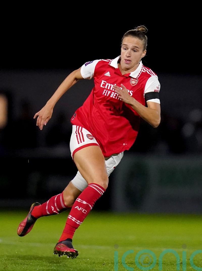 Arsenal reach Champions League group stage with victory over Ajax