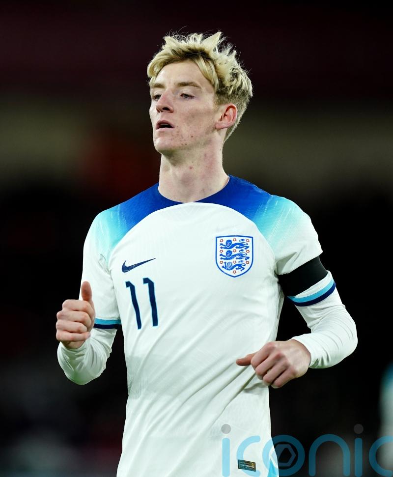 Anthony Gordon urged to focus on Everton improvement to boost World Cup hopes