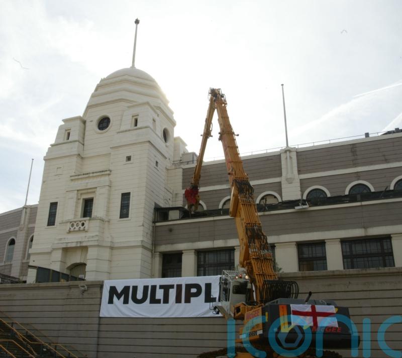 On This Day in 2002 – Bulldozers begin demolishing Wembley to mark end of era