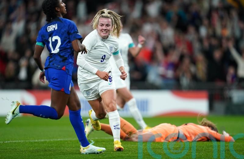 Lauren Hemp’s versatility impresses Sarina Wiegman in Lionesses’ defeat of USA
