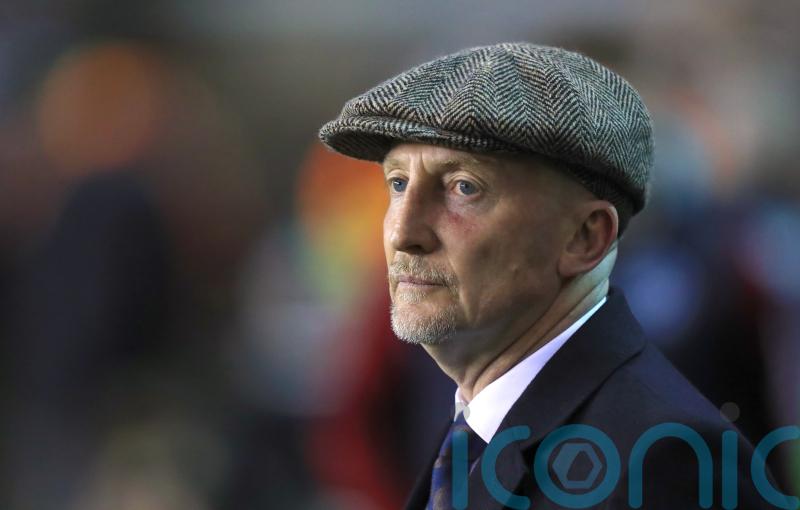 Holloway hates cricket and Socceroos speak out – Thursday’s sporting social