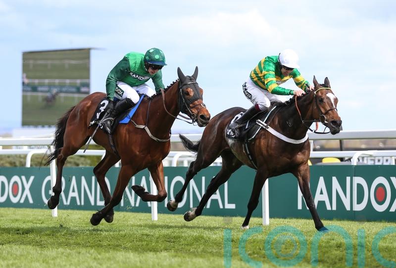 Henderson sets sights on Warwick for Jonbon’s fencing bow