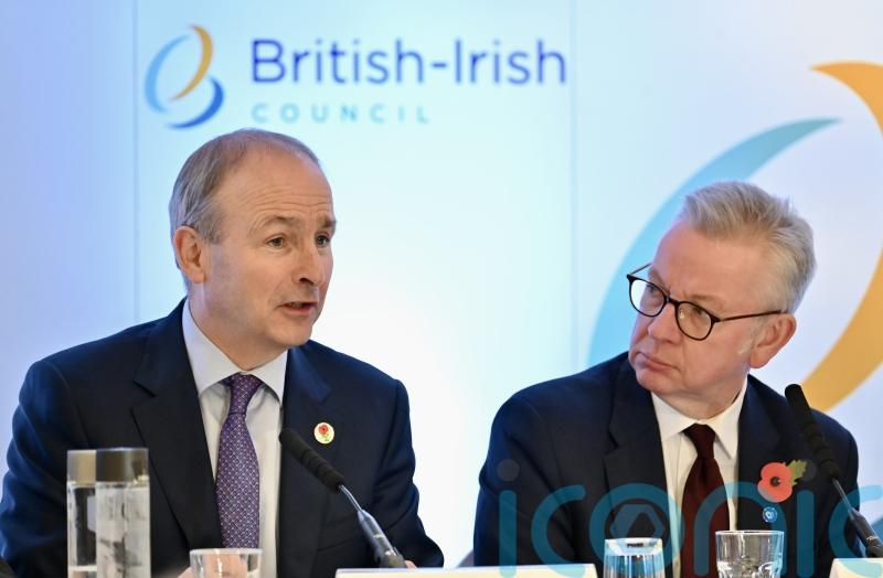 Taoiseach praises Rishi Sunak’s ‘pragmatic’ approach to NI Protocol dispute