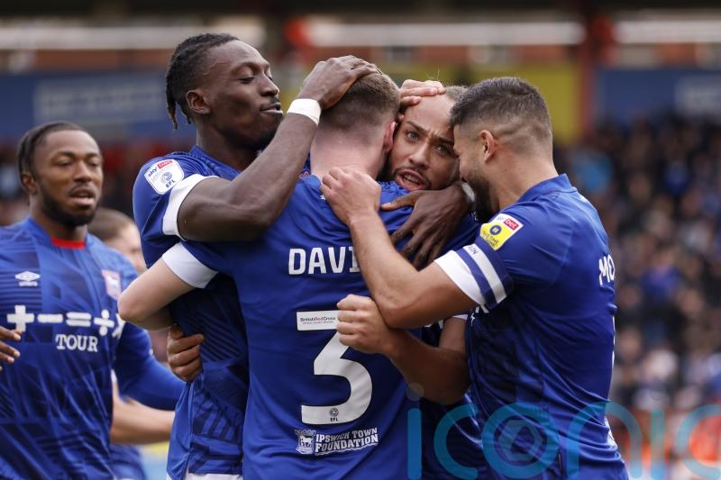 Ipswich clean sheet delights Kieran McKenna