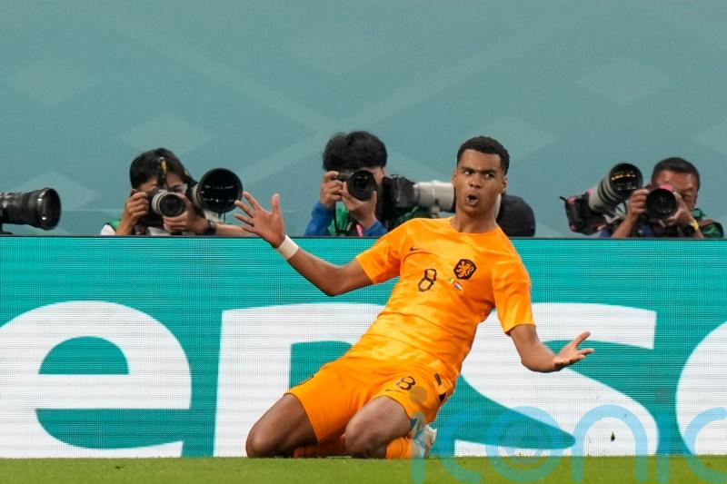 Netherlands see off Senegal to seize control of Group A in World Cup