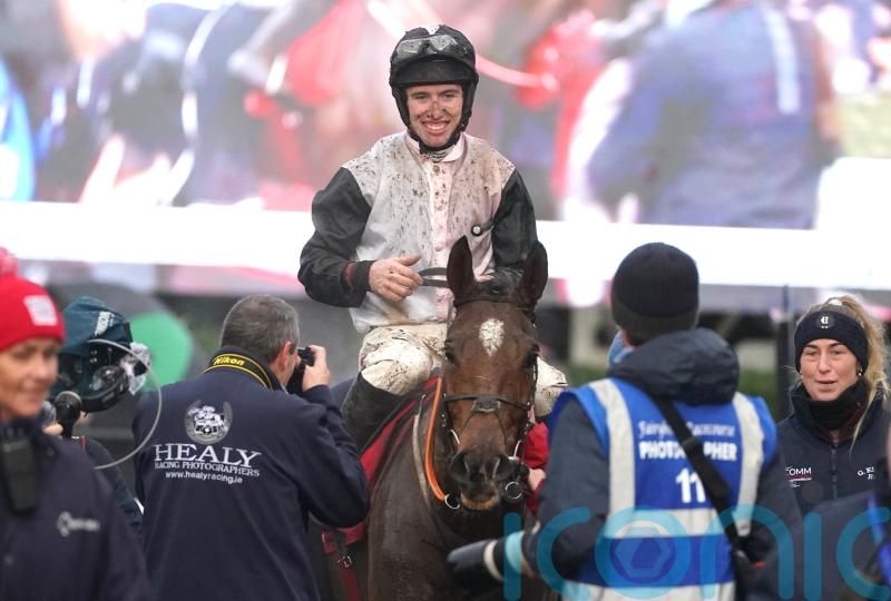 Teahupoo inflicts shock Hatton’s Grace defeat on Honeysuckle