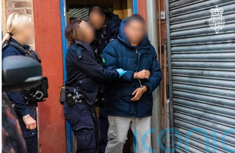 Three arrested over Bolivian people smuggling using common travel area