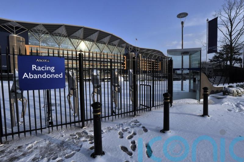 National Hunt fixtures wiped out on Saturday