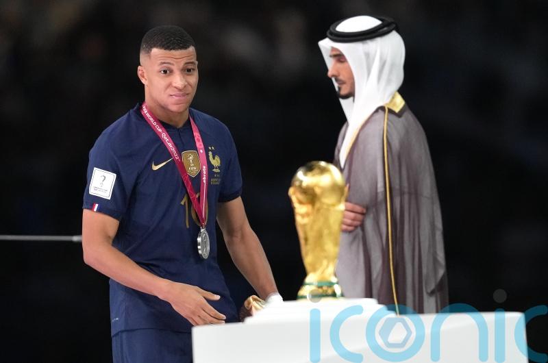 Mbappe returns to PSG and F1 does secret Santa – Wednesday’s sporting social