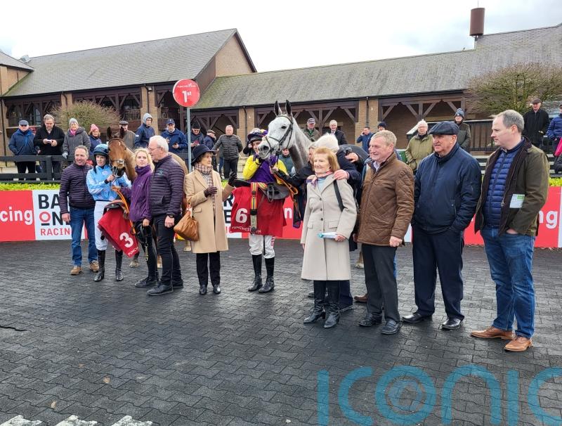 Princess Zoe has to settle for dead-heat on jumping debut
