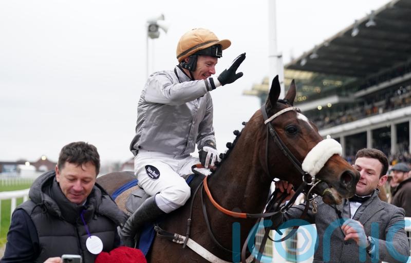 Cleeve hero Gold Tweet to be supplemented for Stayers’ Hurdle