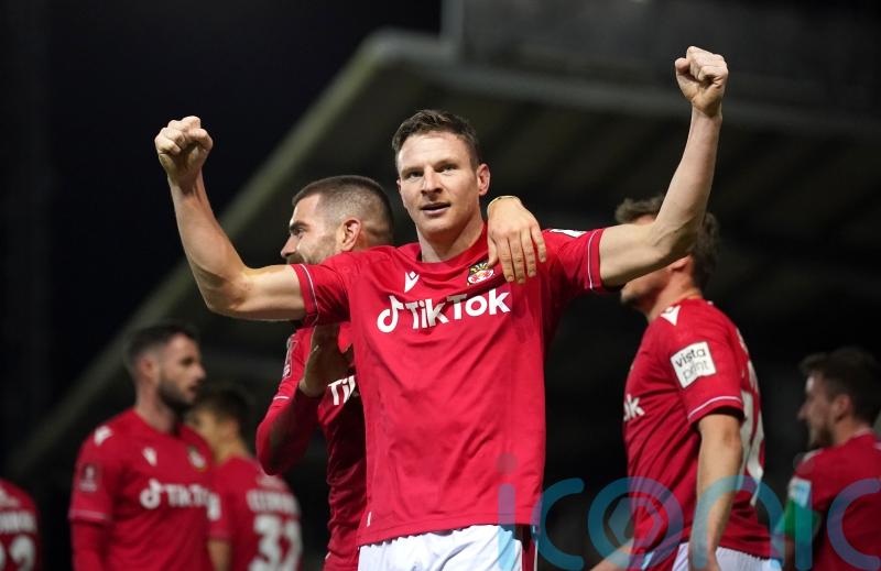 Wrexham&rsquo;s eight-match National League winning run ends with Woking draw