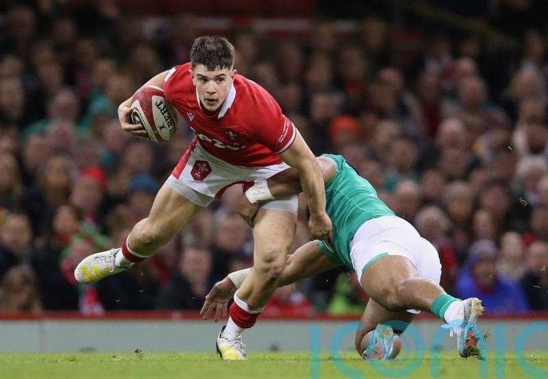 Wales and Ospreys centre Joe Hawkins to join Exeter
