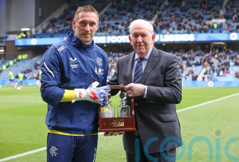 Rangers keeper Allan McGregor to leave retirement decision until summer