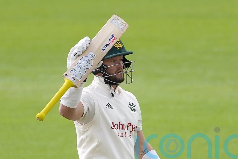 Ben Duckett takes advantage of early reprieve to lift Nottinghamshire at Lord’s