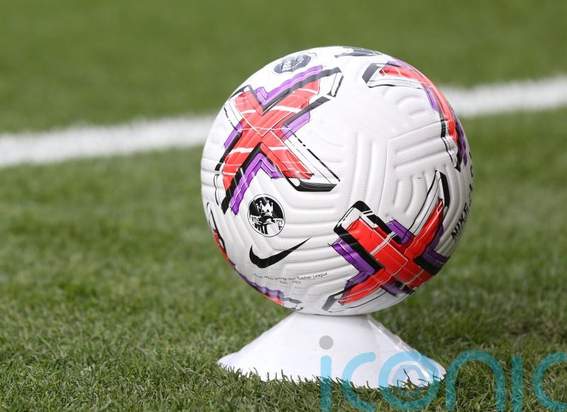 Southend see off Scunthorpe to keep alive slim play-off hopes