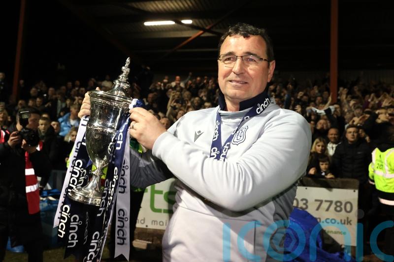 Dundee manager Gary Bowyer leaves role five days after securing promotion