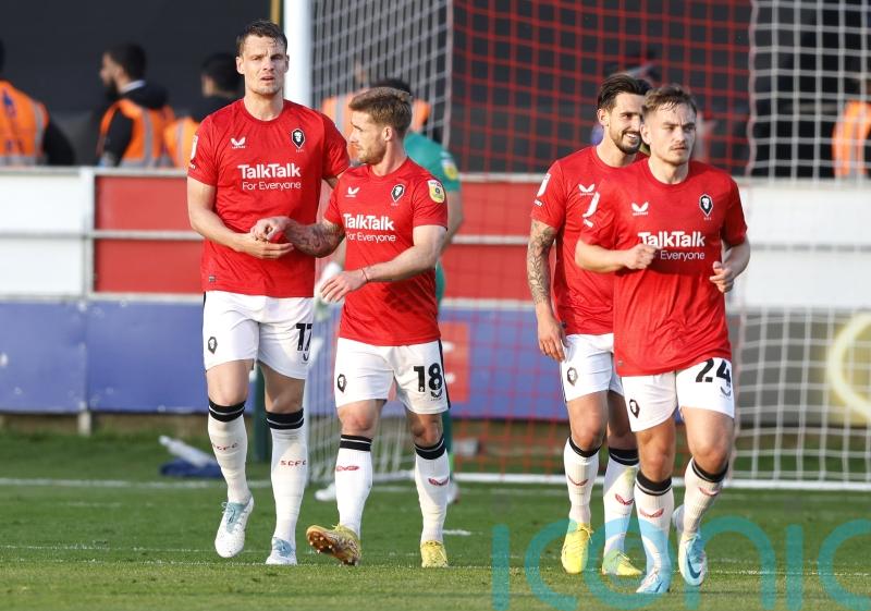 Matt Smith gives Salford slender advantage over Stockport