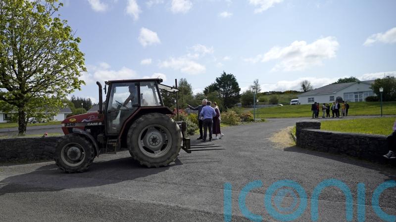 Several asylum seekers leave Clare accommodation on foot during ‘blockade’