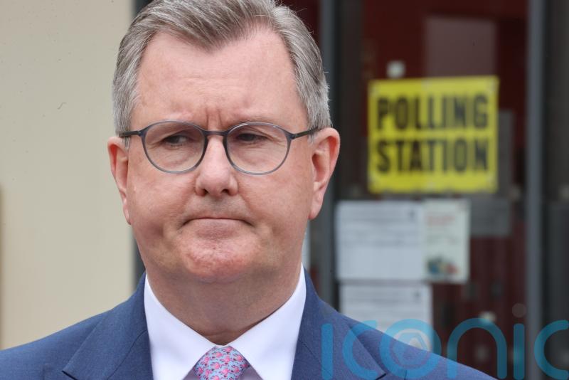 DUP candidate threatened and told to leave polling station – Jeffrey Donaldson