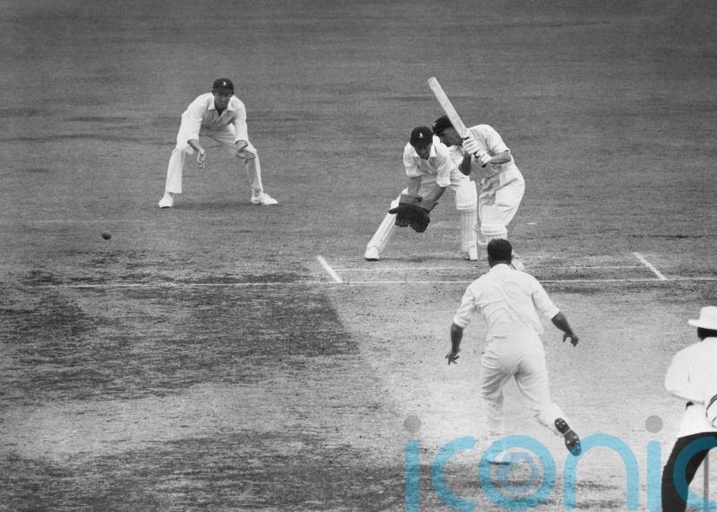 Former Australia Test captain Brian Booth dies aged 89