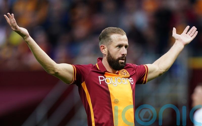 Kevin van Veen continues Motherwell hot streak in last-gasp win over Ross County