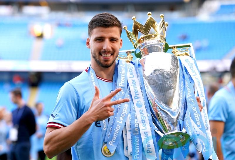 Manchester City players continue title celebrations &ndash; Monday&rsquo;s sporting social
