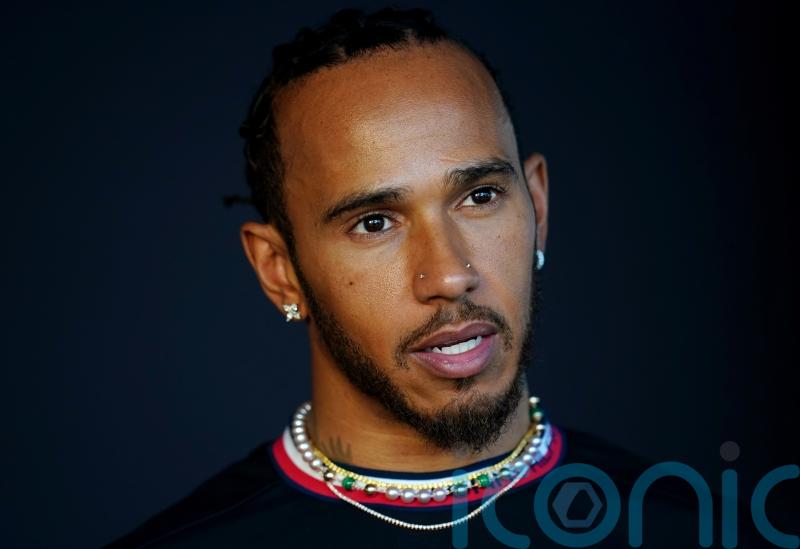 Lewis Hamilton plays down talk of imminent new Mercedes deal