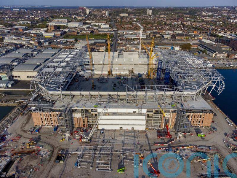 Everton to consult with fans about potential midseason stadium switch in 2024-25