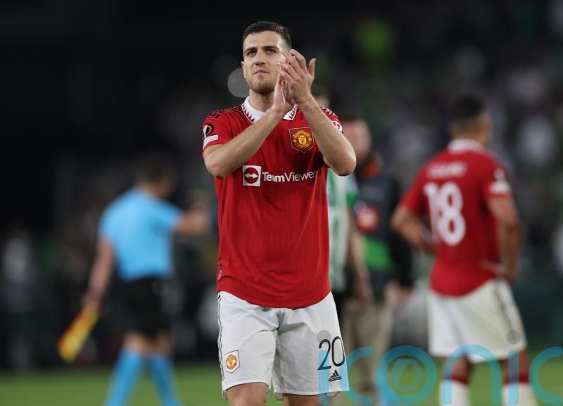 Diogo Dalot to ‘fulfil responsibility’ of bringing success to Manchester United