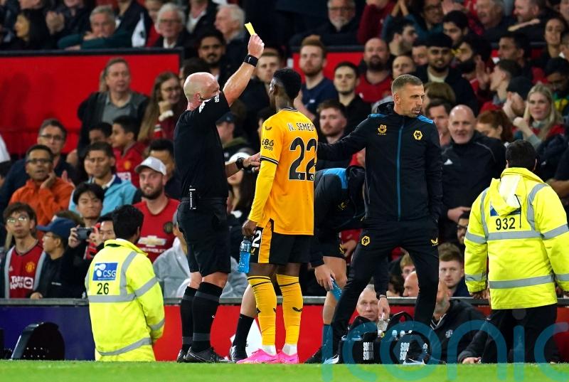 Gary O’Neil claims referees’ boss told him Wolves should have had penalty