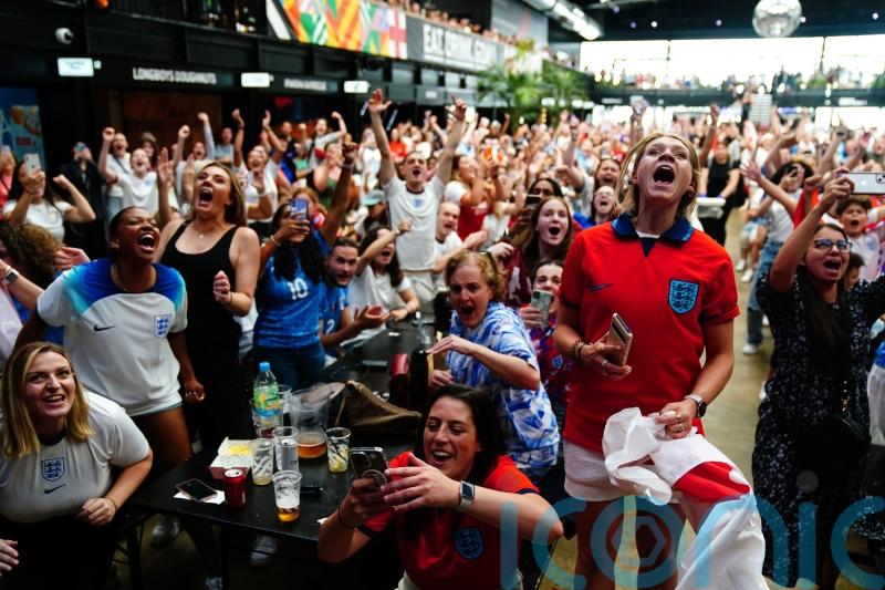 Relax opening and alcohol rules for Lionesses’ final, say pub bosses