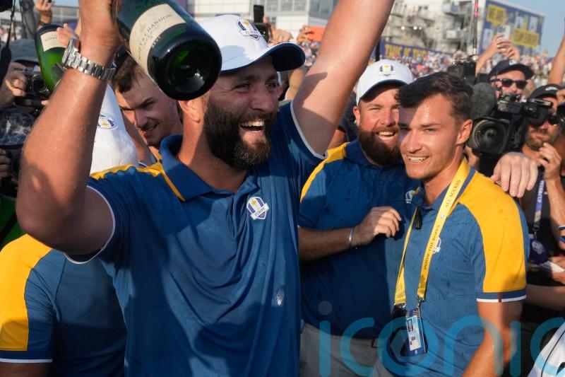Ryder Cup live – Europe fend off Team USA fightback to regain Ryder Cup in Rome