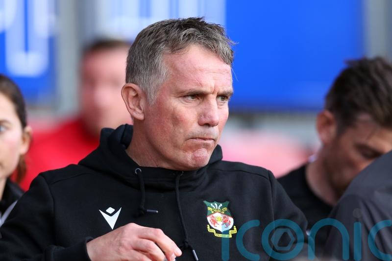Phil Parkinson unhappy not to get penalty as Wrexham held by late Bradford goal