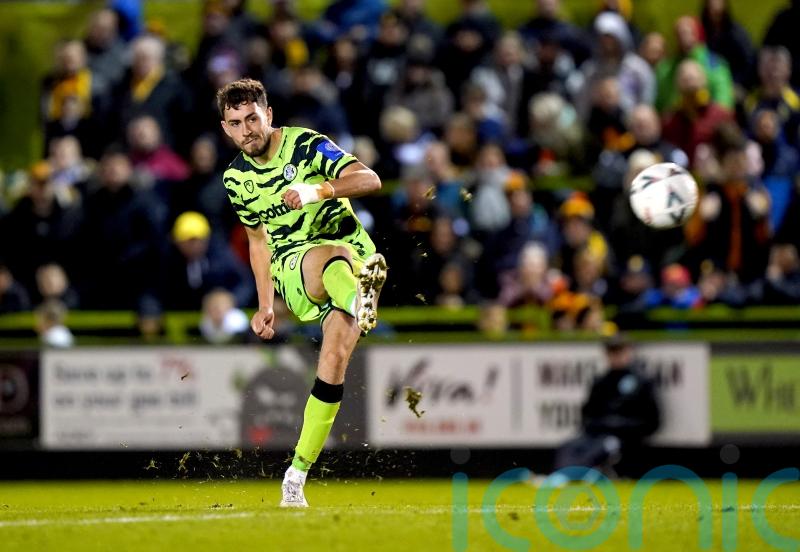 Corey O’Keefe header earns Barnsley valuable point at home to Fleetwood