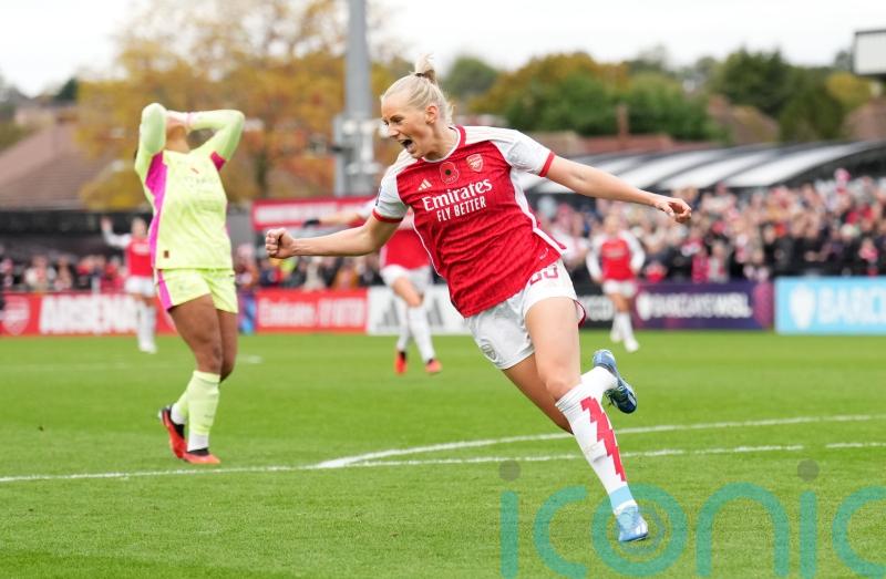 Stina Blackstenius winner sees Arsenal end Manchester City’s unbeaten start