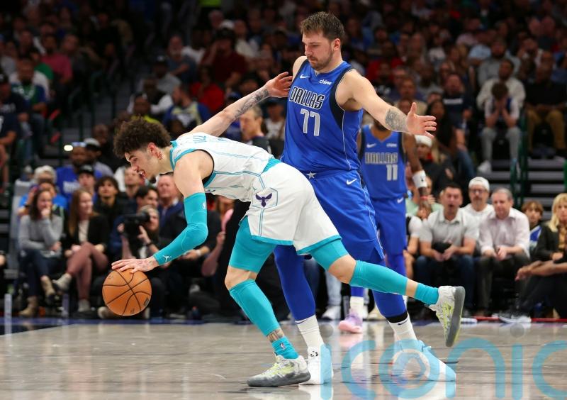 Charlotte Hornets fall to Dallas Mavericks despite LaMelo Ball triple-double