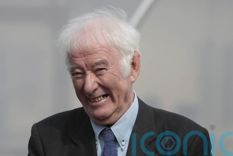 Letter from poet Heaney to go on display as part of tour of historic documents