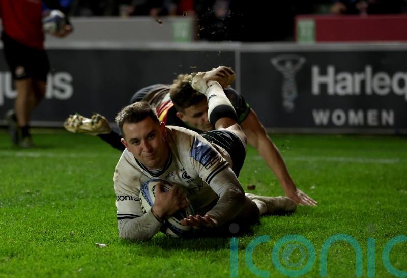 Saracens overcome injuries to England stars in thrashing of Harlequins