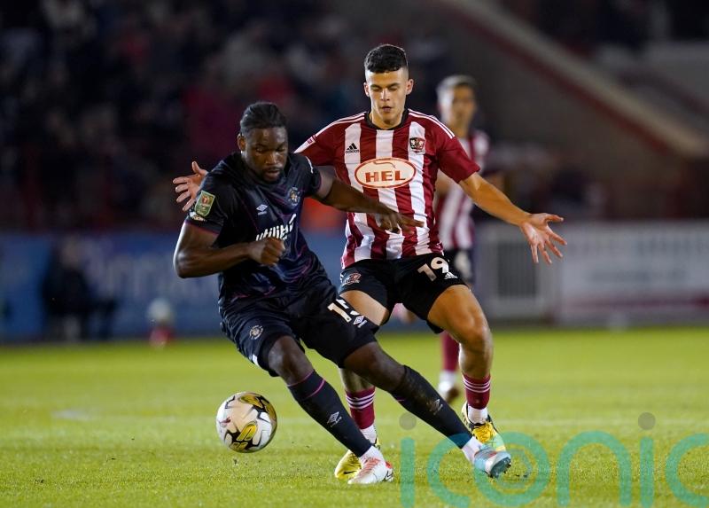 Exeter hold on to end 13-game winless run after Wycombe miss last-gasp penalty