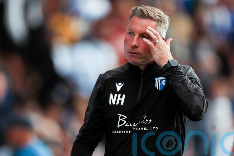 Neil Harris frustrated as Cambridge suffer home defeat to Leyton Orient