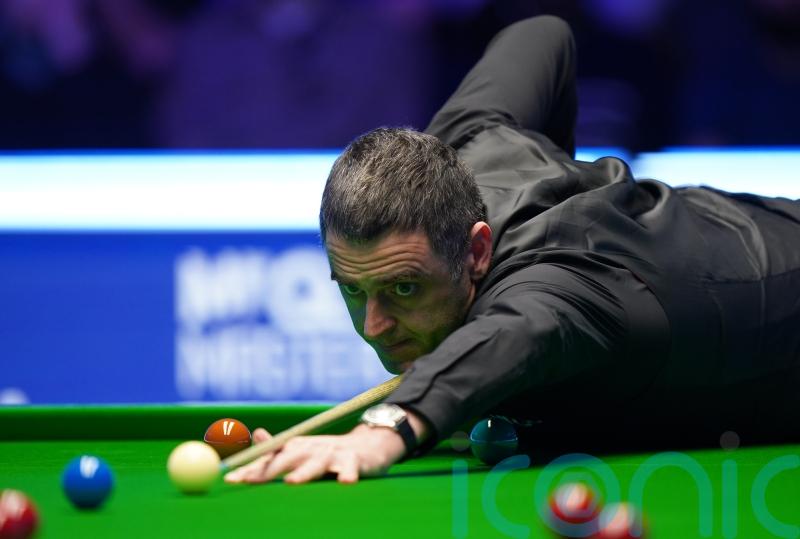 Ronnie O’Sullivan breezes into World Grand Prix semi-finals in Leicester