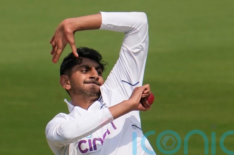 Shoaib Bashir impresses for England but Yashasvi Jaiswal puts India in control