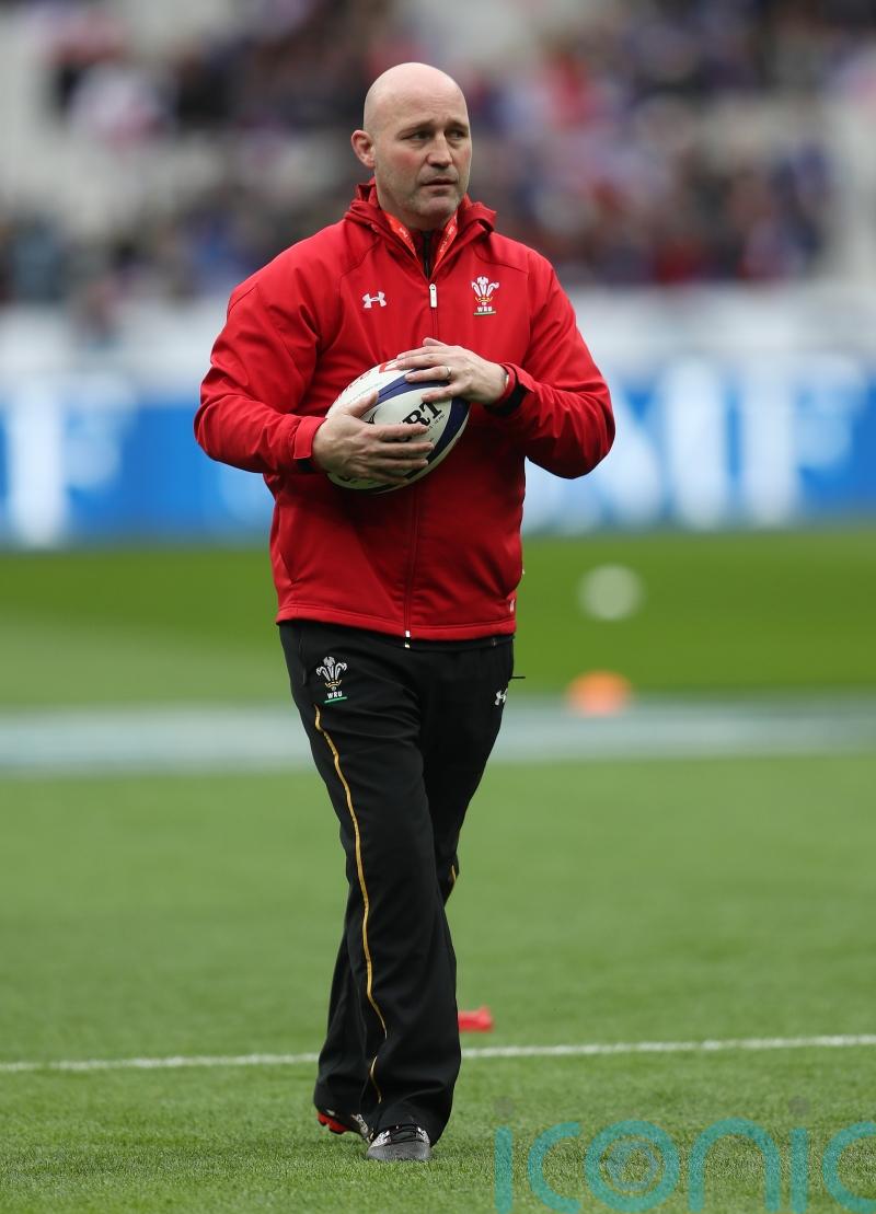 Wales coach Alex King demands ‘no fear’ approach to England showdown