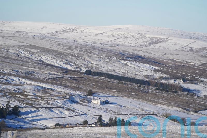Met Office issues amber warnings for snow and ice on Thursday