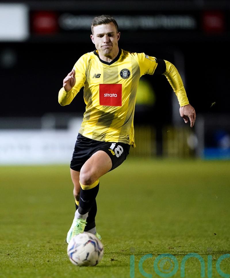 Jack Muldoon scores stoppage-time winner as Harrogate beat Colchester