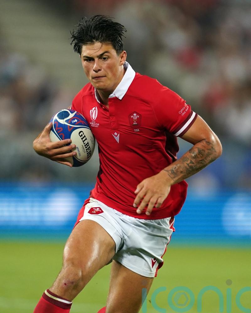 Louis Rees-Zammit signs for Super Bowl champions Kansas City Chiefs