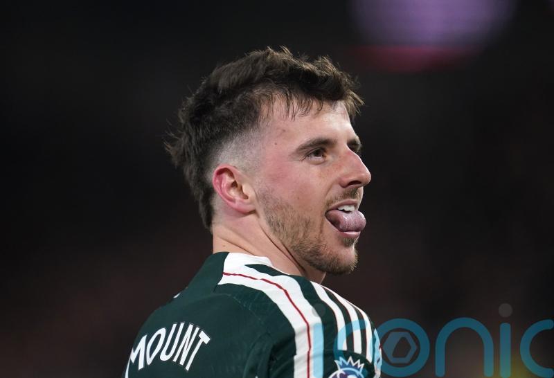 Mason Mount’s late strike not enough for Man United as Brentford snatch draw