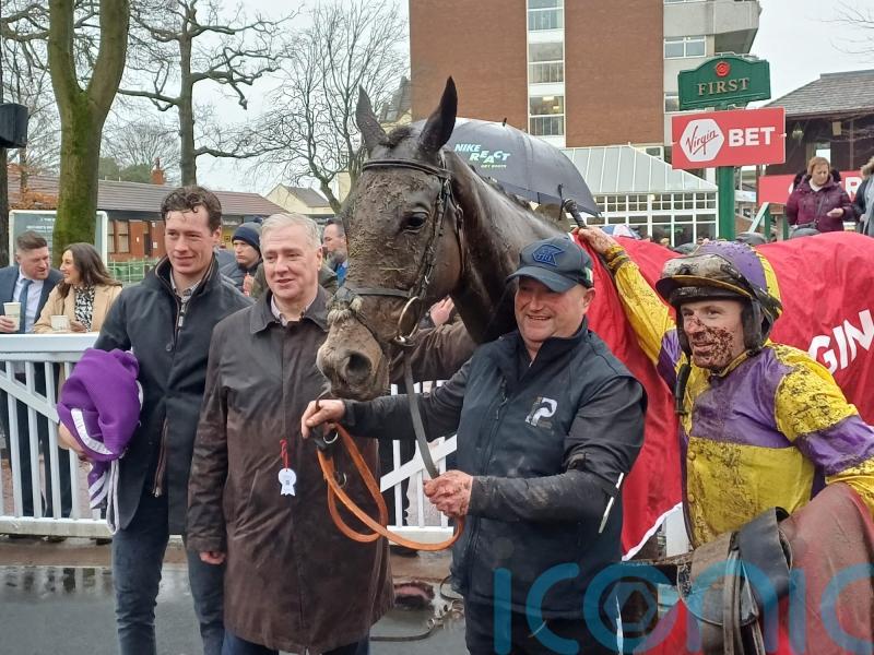 Cromwell lining up dual assault on Irish National