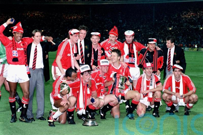 Manchester United reunion ‘not about me’ – Mark Robins